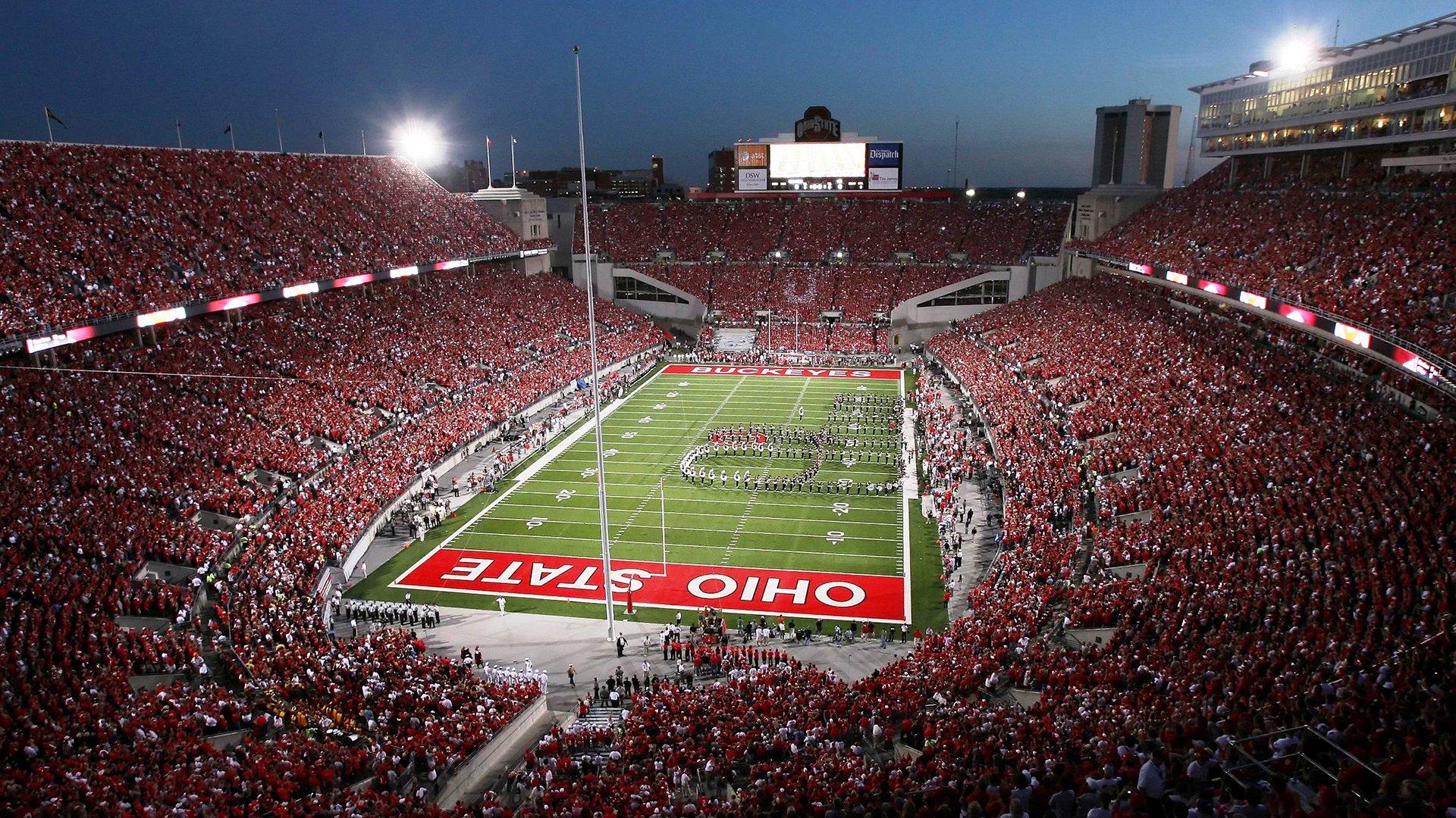 加斯科因回忆球员时代疯狂往事,成名后收到女性狂热示爱,甚至寄来私密衣物