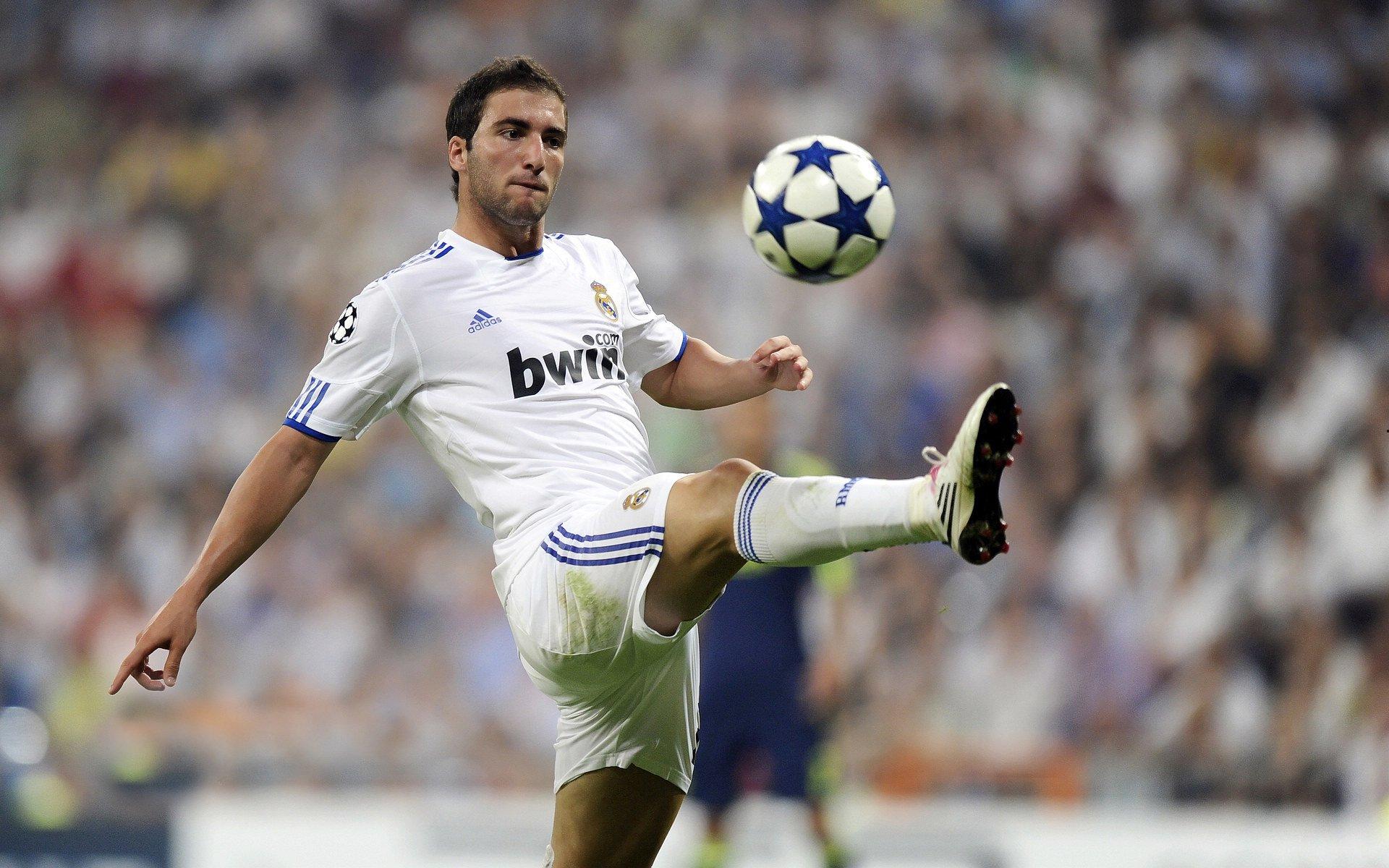 普特利亚斯坚定选择红蓝之路，拒绝巴黎天价合约，誓言未来永属巴萨